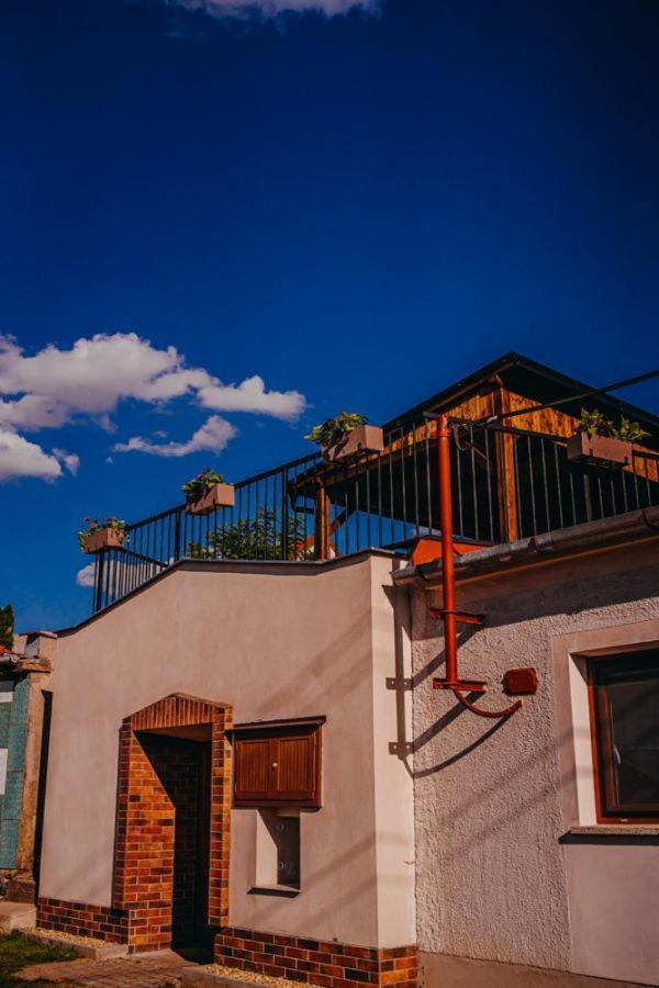 Deduv Sklep Apartment ฮโลโฮเวซ ภายนอก รูปภาพ
